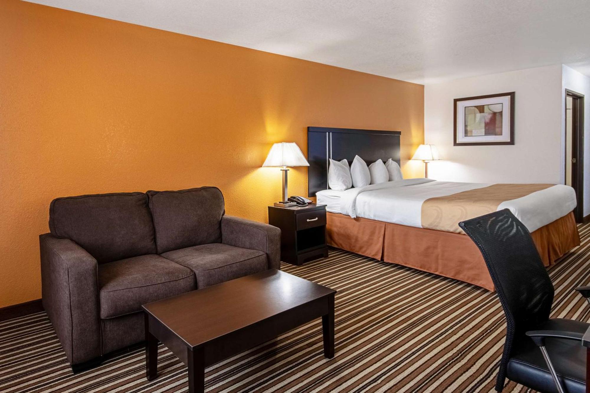 Quality Inn Dodge City Esterno foto