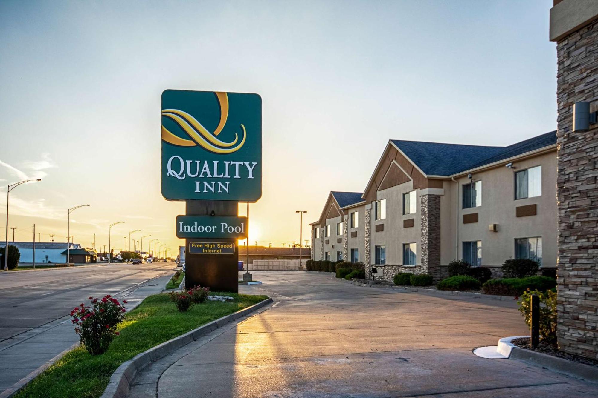 Quality Inn Dodge City Esterno foto