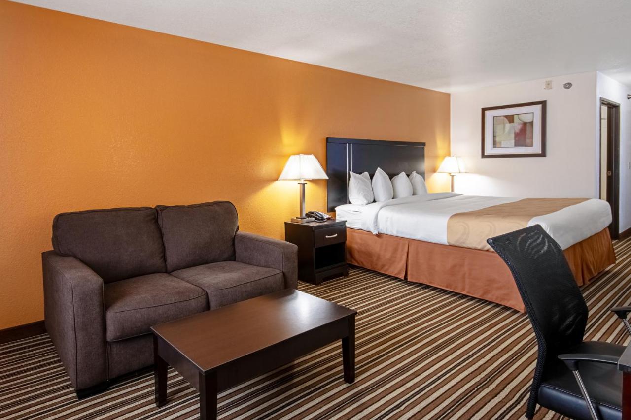 Quality Inn Dodge City Esterno foto