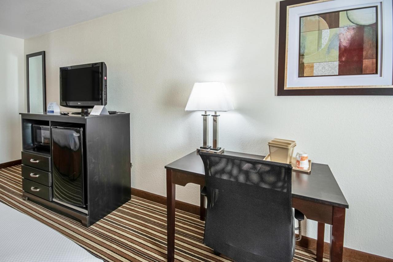 Quality Inn Dodge City Esterno foto